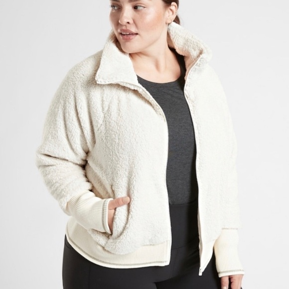 Athleta Tugga Sherpa Jacket 1x - Picture 3 of 16